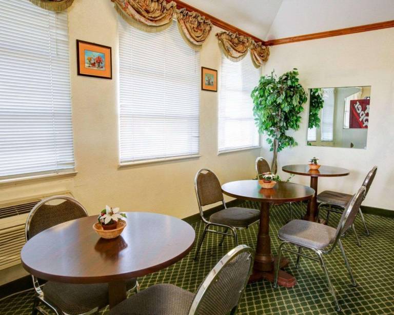 Econo Lodge Temple — photo 3