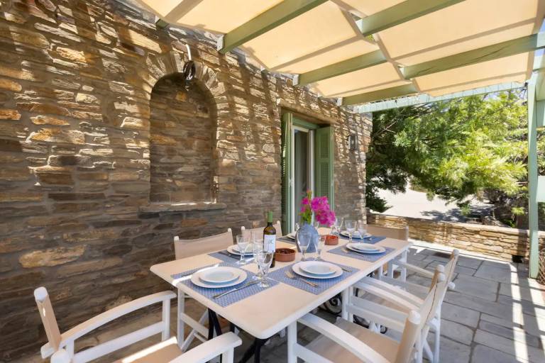 Family-friendly villa with patio & yard | Water view | Close to the beach | Dogs allowed — photo 3