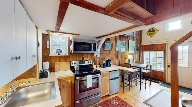 Cabin with BBQ — photo 2