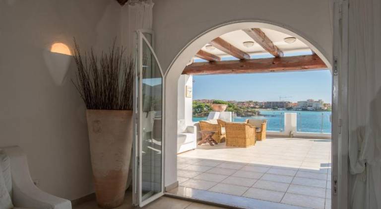 Villa with pool — photo 3