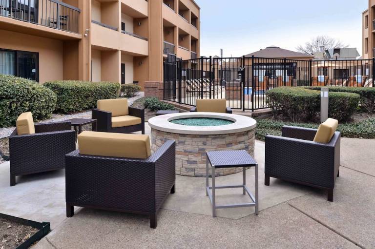 Courtyard by Marriott Dallas Northwest