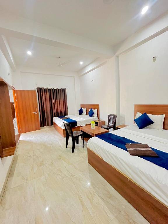 Hotel The Gautam inn — photo 2