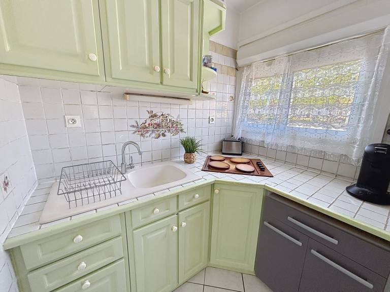 Apartment with 1 room for 4 persons — photo 4