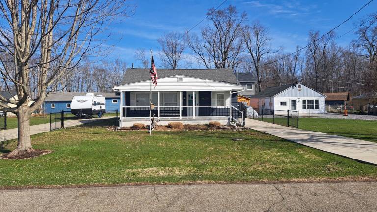 House Lake Erie Beach