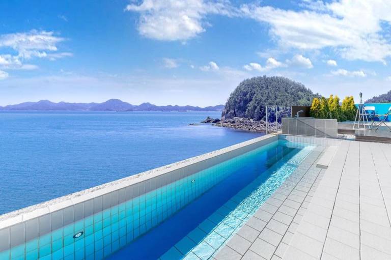 Namhae Pumda Pool Villa Pension