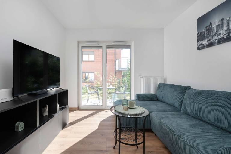 Apartment with fast internet, patio & garden in Wroclaw