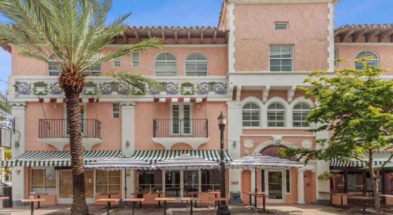 El Paseo Hotel in Miami Beach, FL