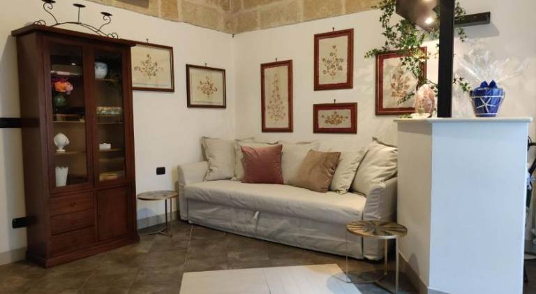 House with 2 rooms for 6 persons in Monopoli