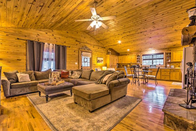 Pet-Friendly Cabot Cabin w/ Fenced Yard! — photo 2