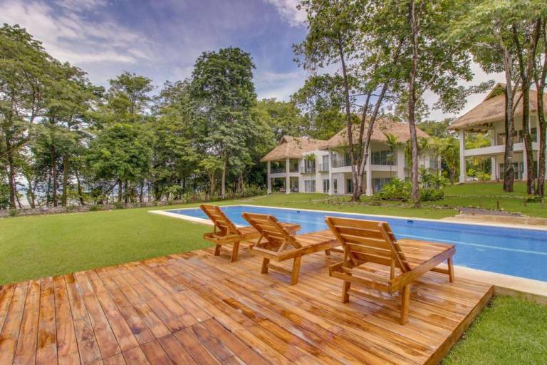 House with terrace, garden & pool — photo 3