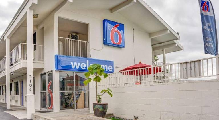 Motel 6 Portland, OR - Central — photo 3