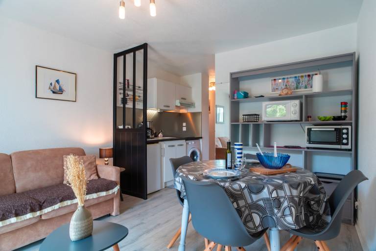Holiday apartment with 1 room for 4 persons — photo 4