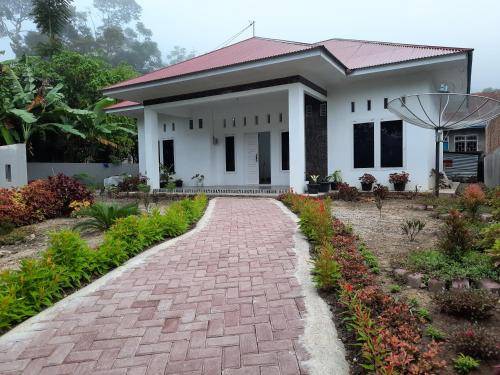 House Kamang Hilia