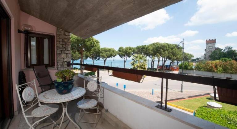 Holiday apartment with 1 room for 4 persons — photo 4