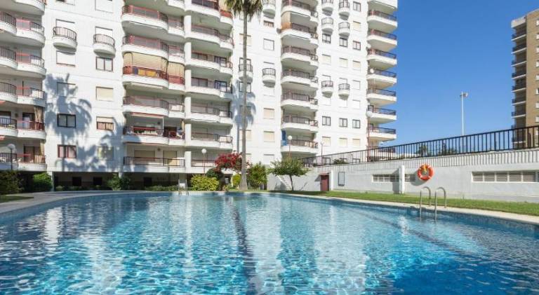 Holiday apartment with pool — photo 4