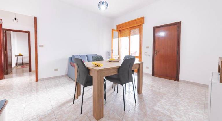 Rental apartment with 3 rooms for 10 persons — photo 4