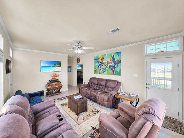 Vacation home with terrace — photo 4
