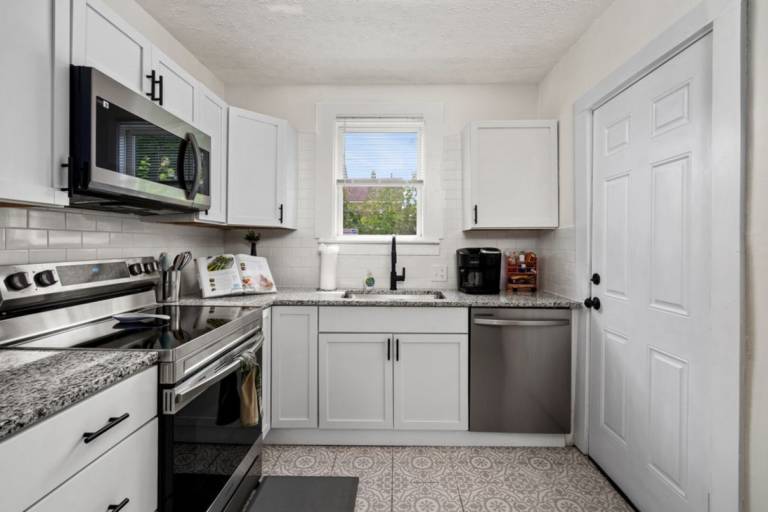 Apartment with 3 rooms for 5 persons — photo 4