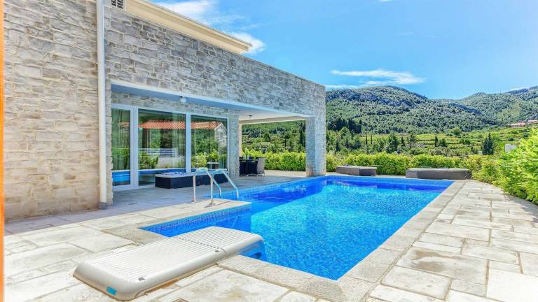 Villa  Pitve