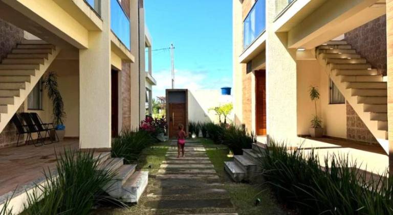 Apartment with pool — photo 4