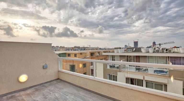 Rental apartment with 3 rooms for 6 persons in St. Julian's