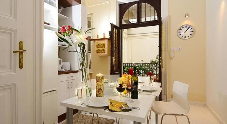 Apartment | Next to Hungarian Parliament Building — photo 4