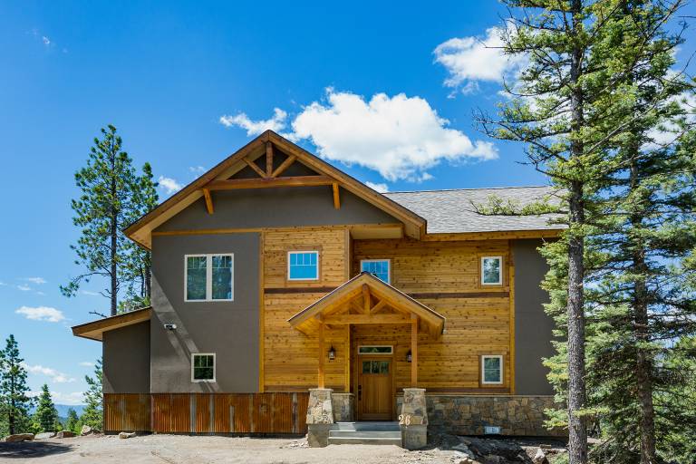 New Custom Home with Large Decks - Amazing Views - Pool Table/New Hot Tub — photo 2