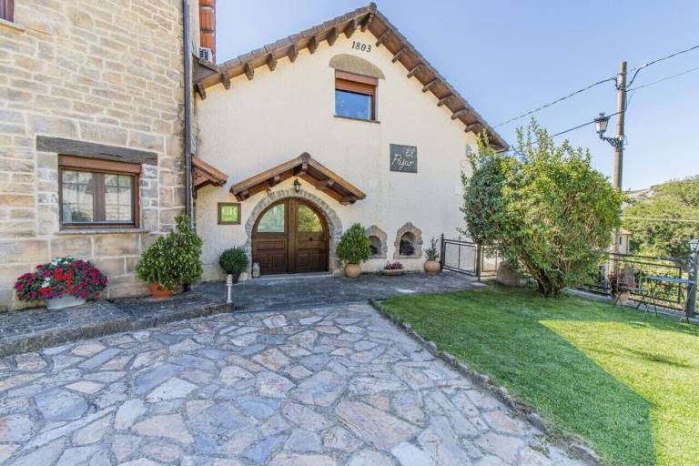 Casa Senegüé