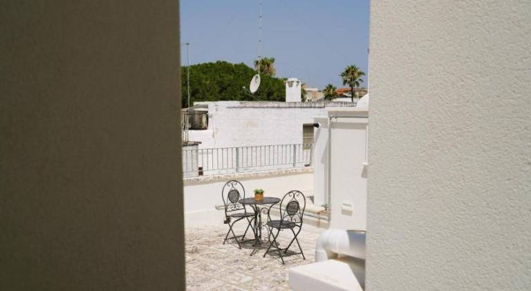 House with 2 rooms for 4 persons — photo 3