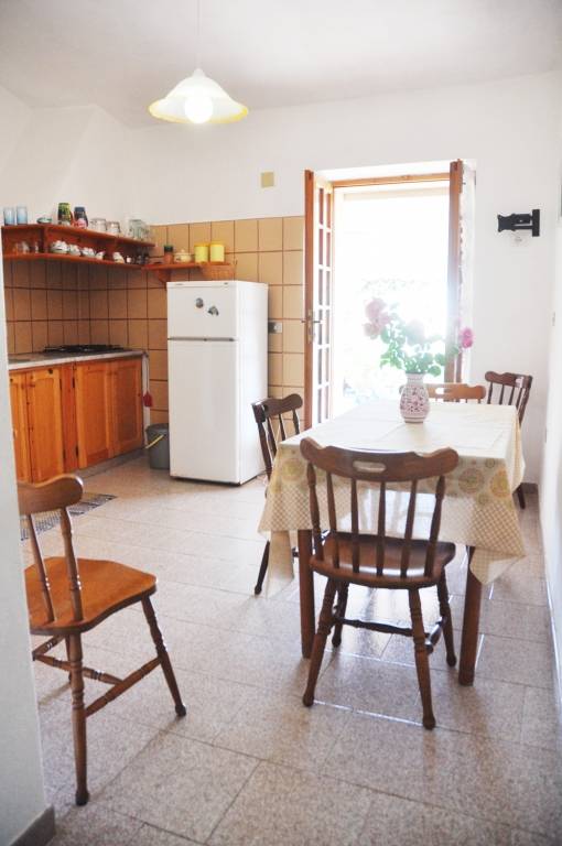 Family-oriented nice villa with terrace & yard | Pets are welcome — photo 5