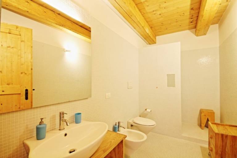 Picchio - Charming Studio with Stunning Green Hill View — photo 4