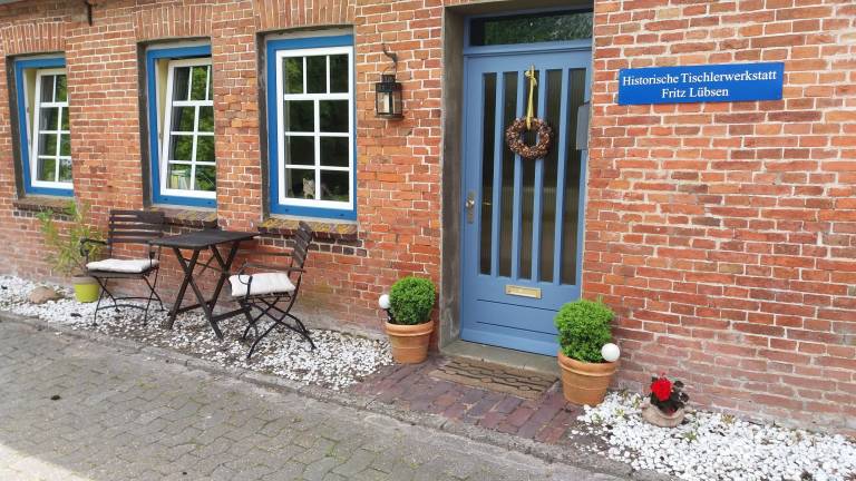 Holiday apartment with terrace in Wangerland