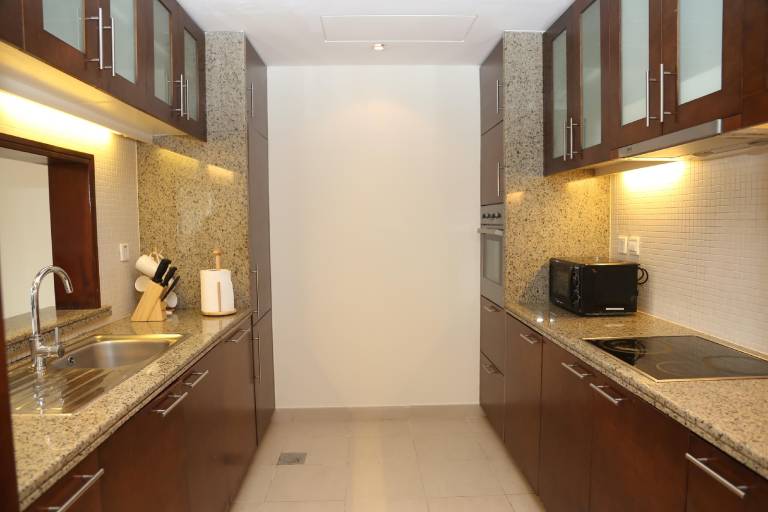 Fully equipped wonderful apartment with pool | Close to The Dubai Fountain | Dogs allowed — photo 4