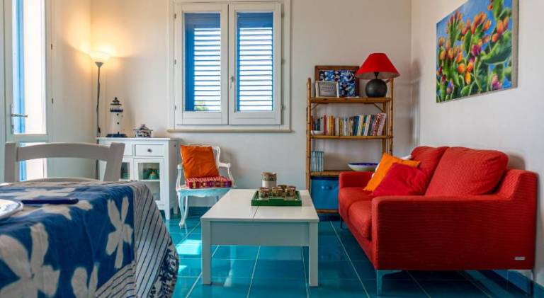 Child-friendly vacation home with barbecue, yard & terrace | Pets are welcome in Favignana