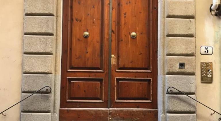 Authentic flat in the city center — photo 5