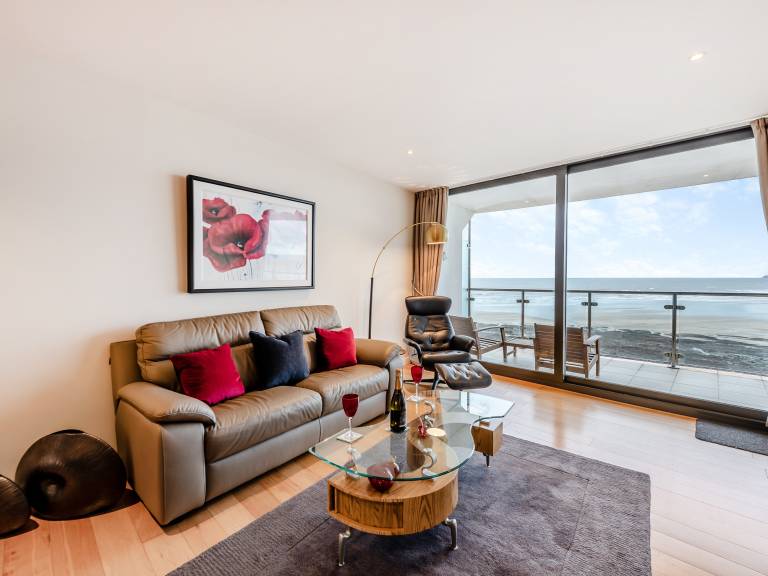 Apartment Westward Ho!