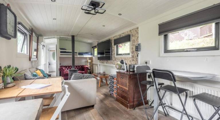 Vacation home with yard, sauna & pool | Next to Bridge of Sighs — photo 3