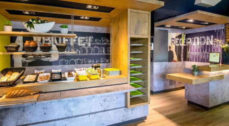 Ibis budget Antibes Sophia Antipolis — photo 3