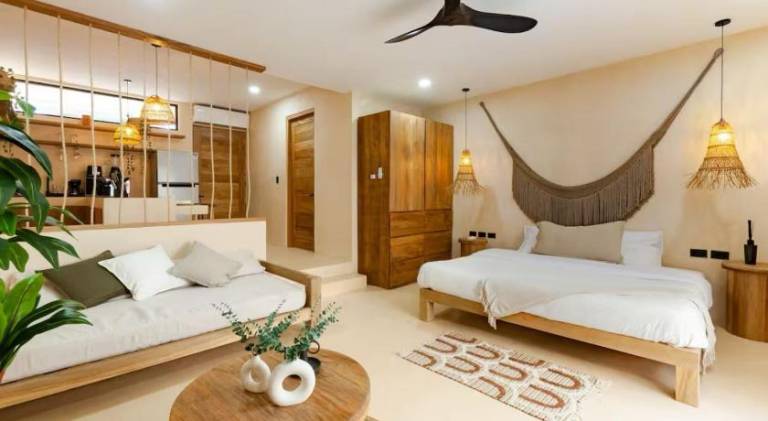 Holiday apartment with patio, private pool & garden | Perfect for remote work — photo 2