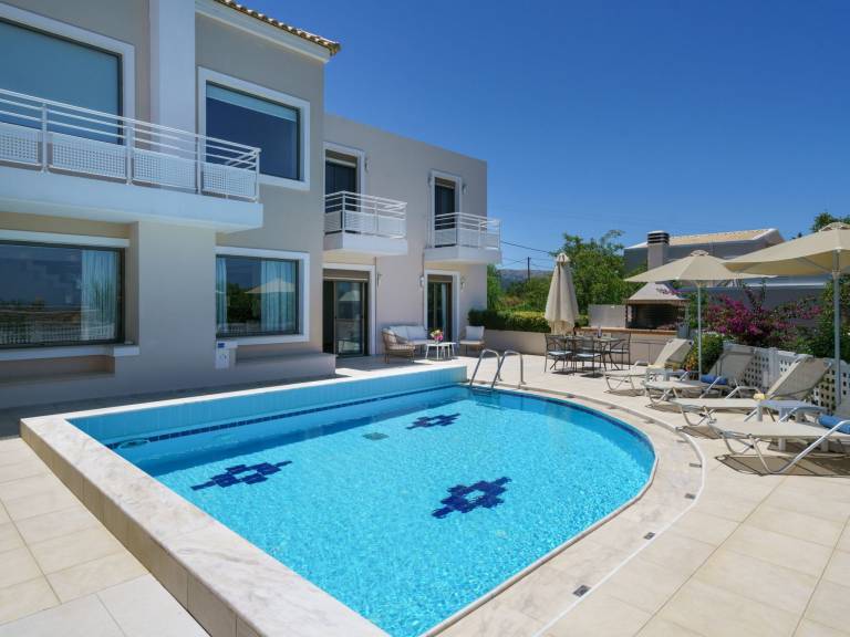 Pleasant house with barbeque, private pool & garden | Pets allowed in Rethymno