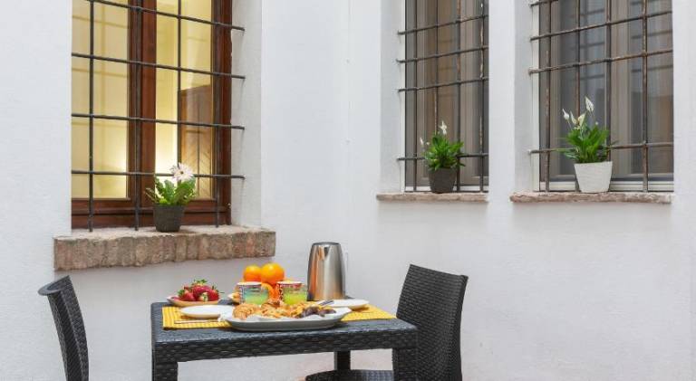 Rental apartment with 2 rooms for 6 persons — photo 3