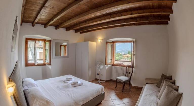 Family-friendly lovely holiday apartment with terrace | Pets are welcome in Bellagio