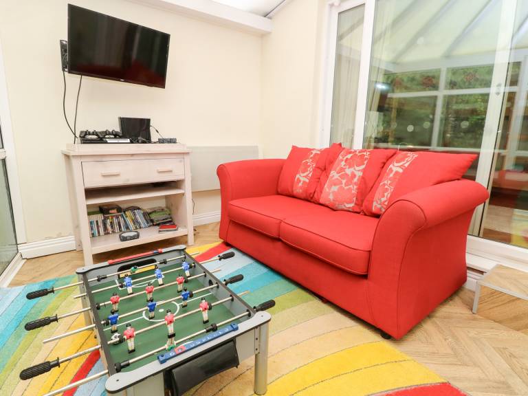 Children-friendly cottage with yard | Beach view | Pets allowed in Ventnor