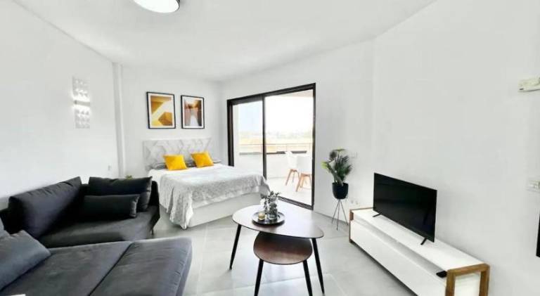 Holiday apartment with pool | Pets allowed in Estepona