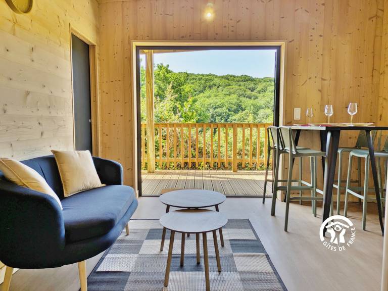 Cozy chalet near Laval, 4 pers., pets allowed in Mayenne