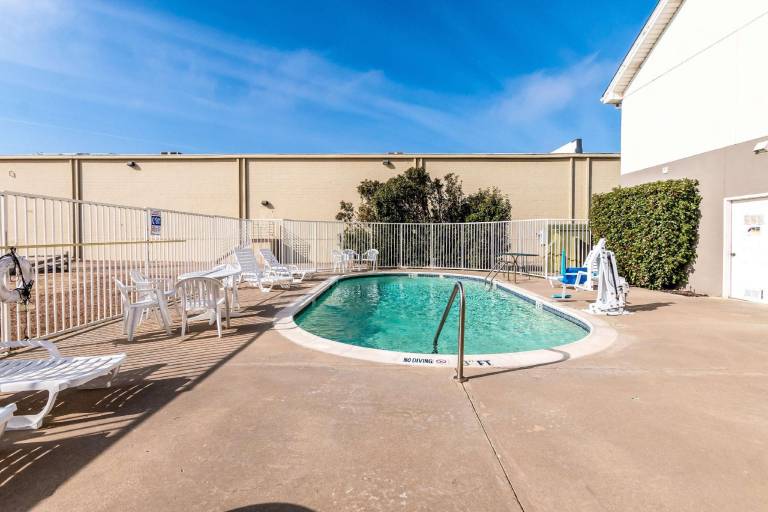 Motel 6 North Richland Hills, TX - NE Fort Worth — photo 5