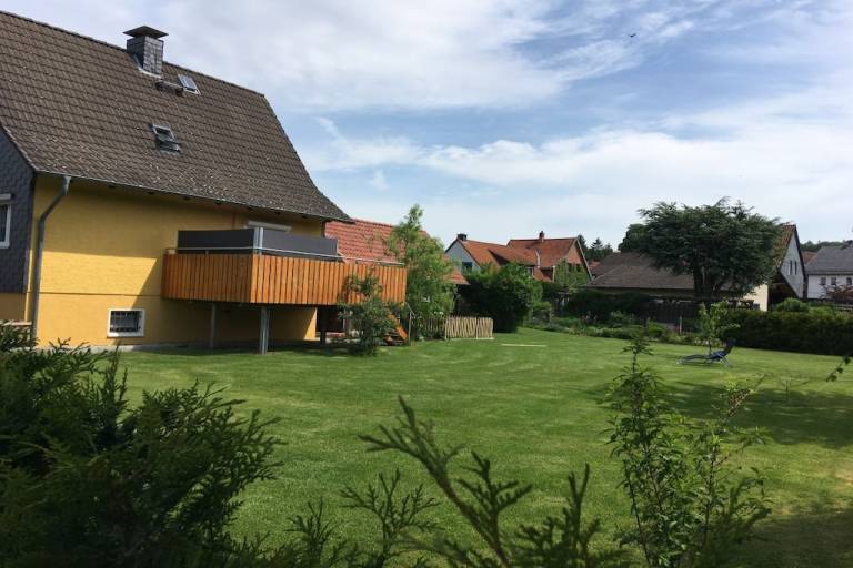 Fully equipped nice vacation home with yard | Pets are welcome — photo 2