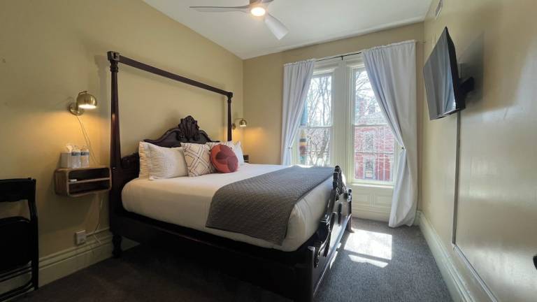 Accommodation  Lakewood