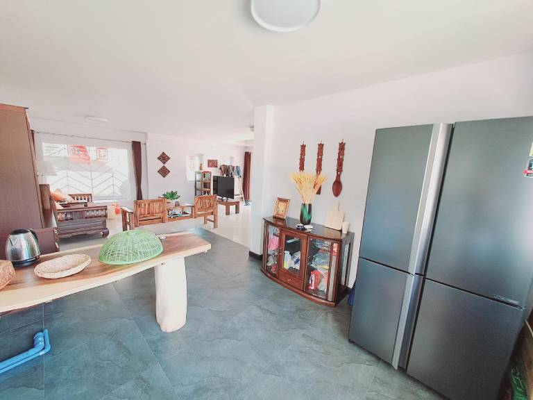 Villa with yard & pool | Water view | Perfect for remote work | Dogs allowed — photo 2