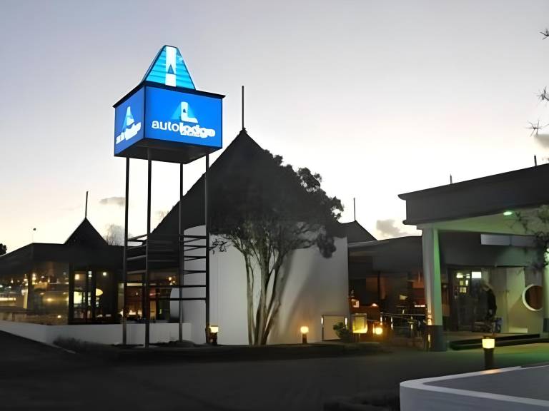 Auto Lodge Motor Inn in New Plymouth